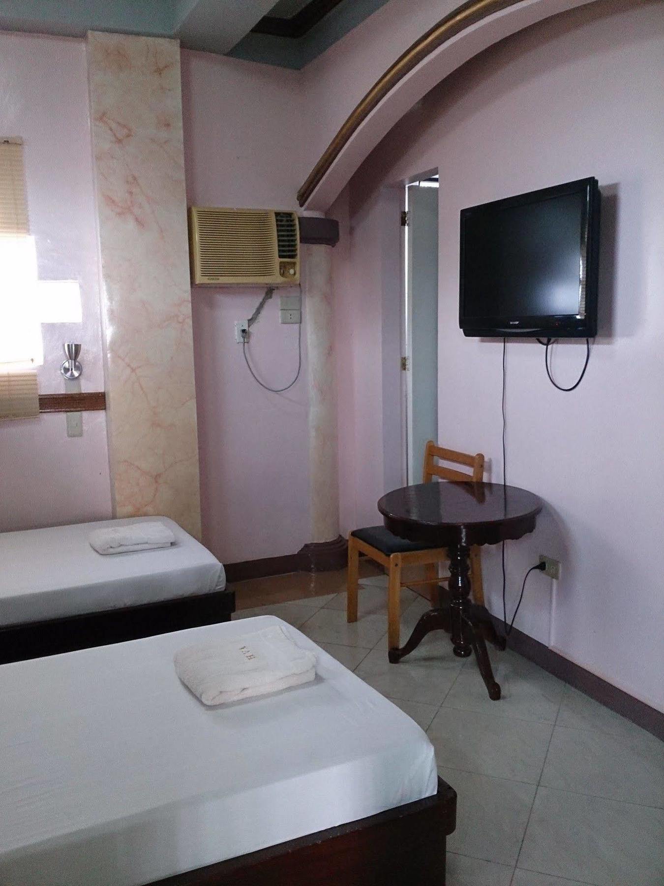 Hotel Villa Angelina Legazpi Eksteriør bilde